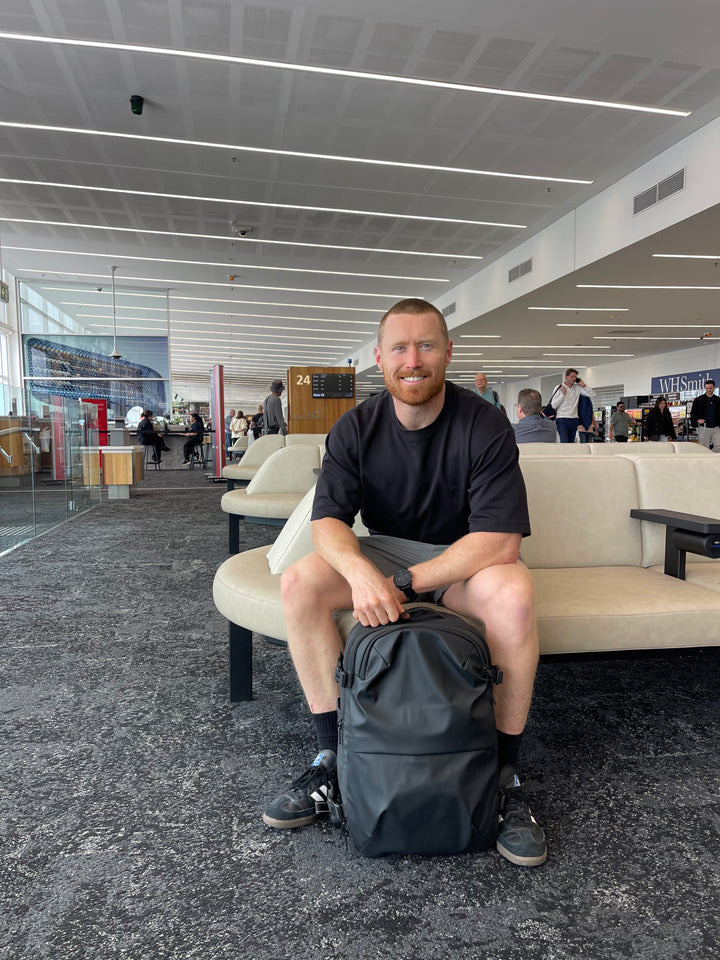 FLYT™ Vacuum Compression Expandable Travel Backpack With Pump (60L/17.3")